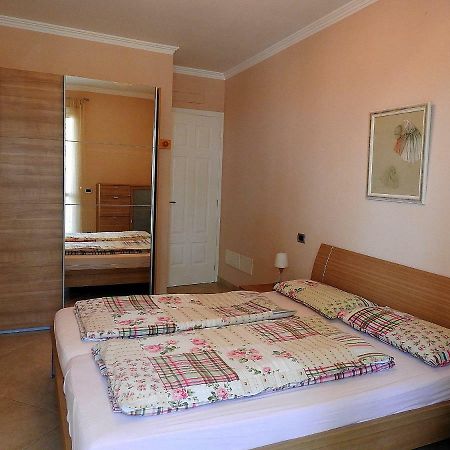 Villa Emma Ospedaletti Bagian luar foto